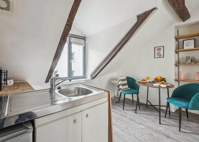 Place Des Vosges & Le Marais - Cityapartmentstay דירה פריז