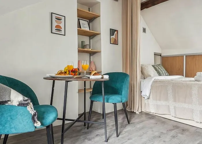 Place Des Vosges & Le Marais - Cityapartmentstay פריז