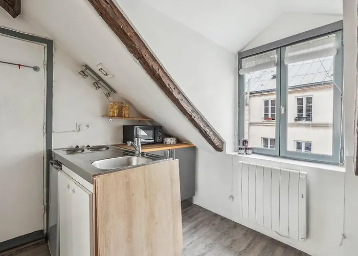 דירה Place Des Vosges & Le Marais - Cityapartmentstay